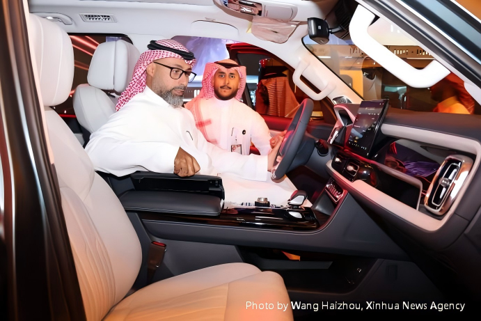 El 10 de agosto de 2026, BAIC INTL lanzó la renovación de su marca en Yeda, Arabia Saudí, lo que marca una actualización estratégica y una reestructuración de sus canales en el mercado local.